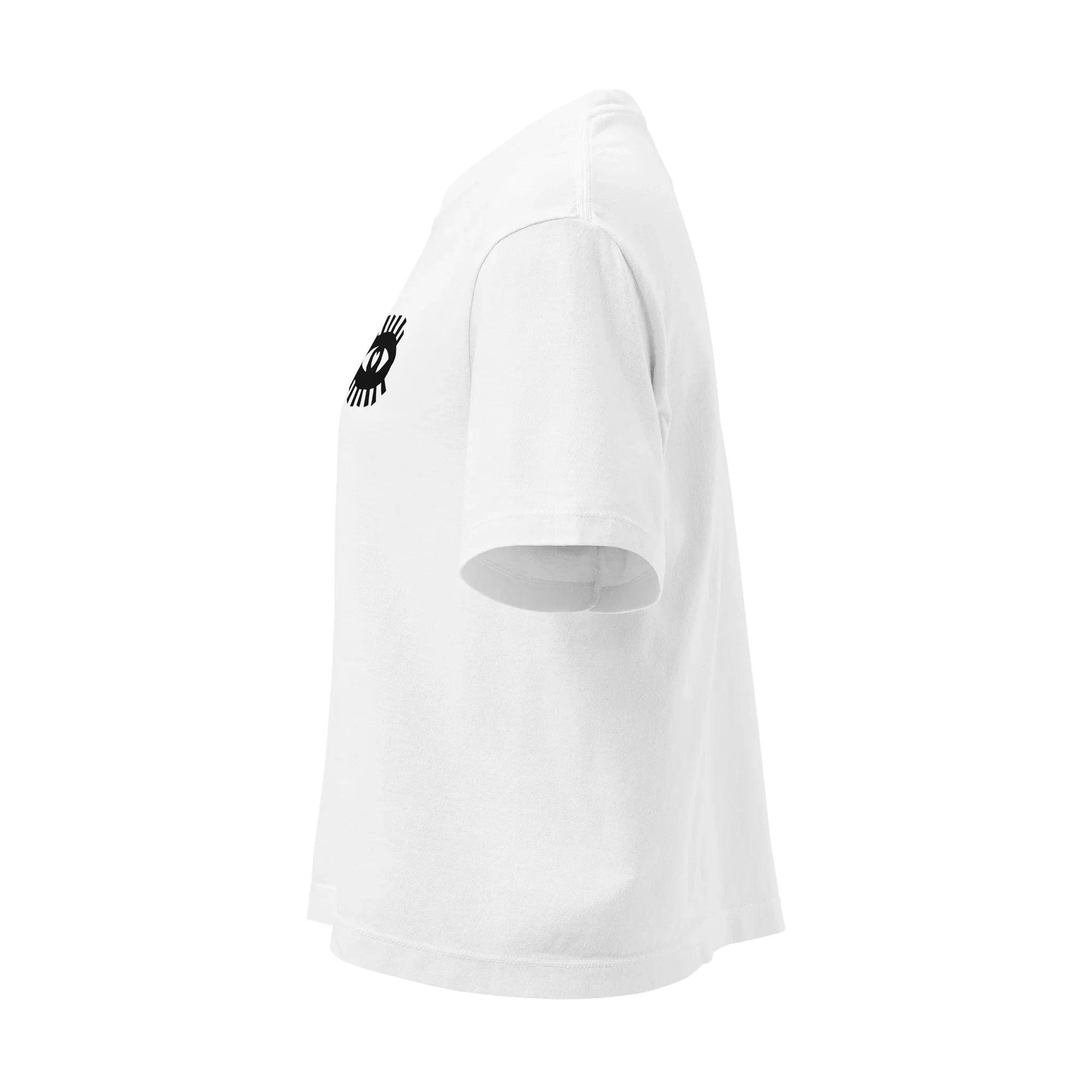 T-shirt boxy femme blanc, motif œil noir côté poitrine, vue latérale, coton épais